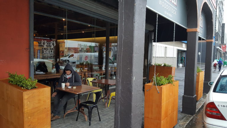 Rollable planters for a deli